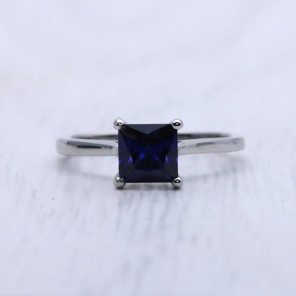 1ct Princess Cut lab blue sapphire ring